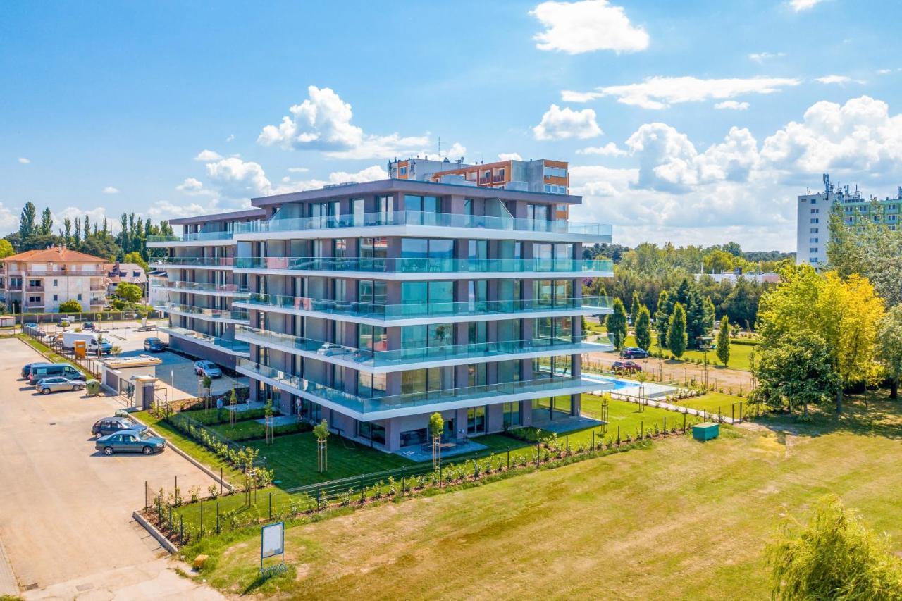 Myflat Coral Beach Apartment Siófok Zewnętrze zdjęcie