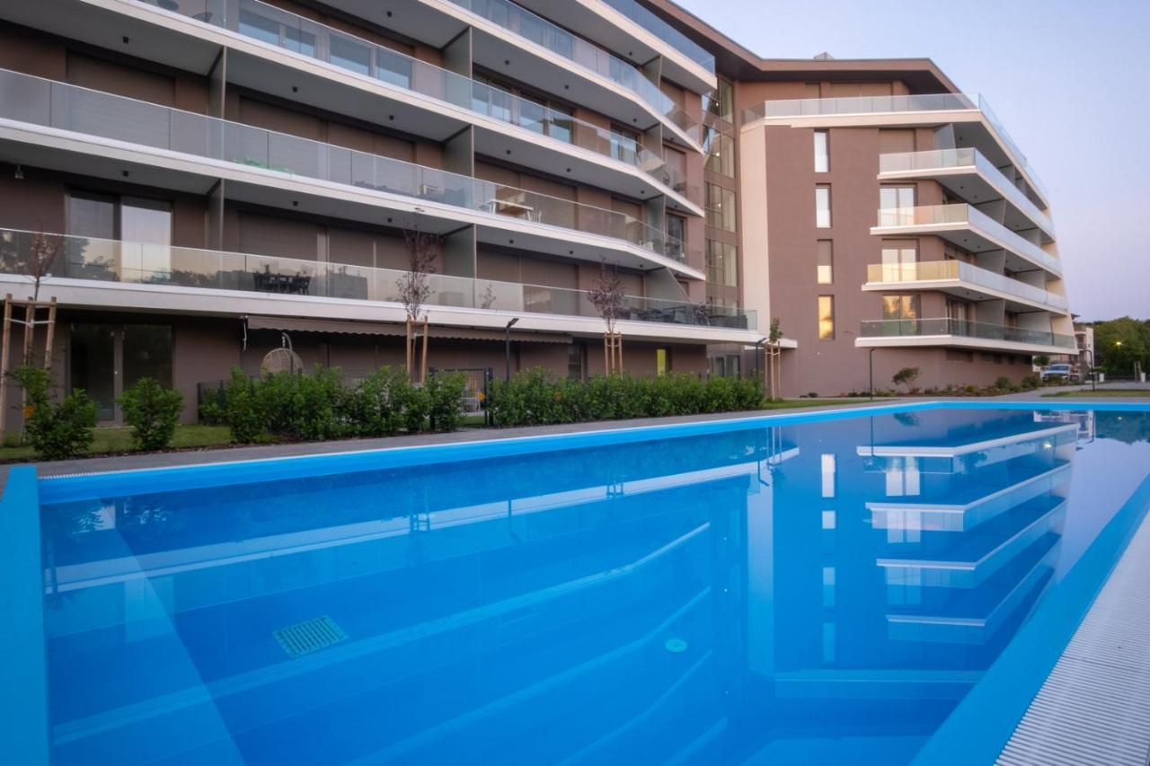 Myflat Coral Beach Apartment Siófok Zewnętrze zdjęcie