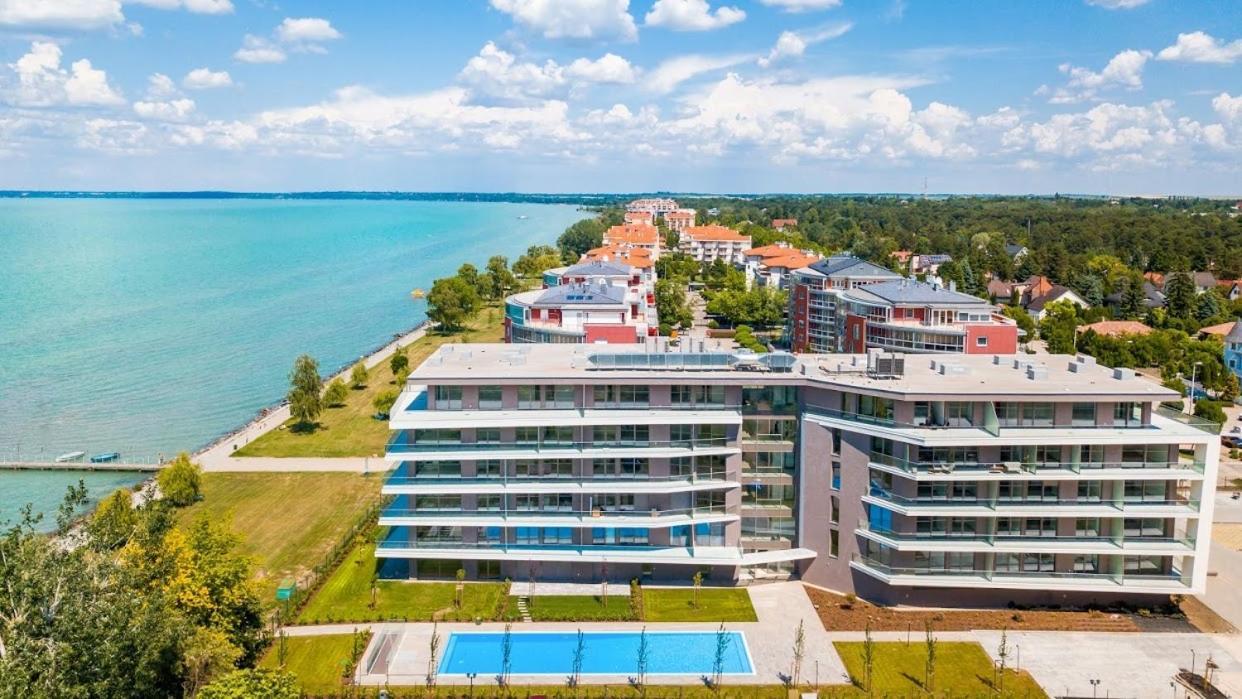 Myflat Coral Beach Apartment Siófok Zewnętrze zdjęcie