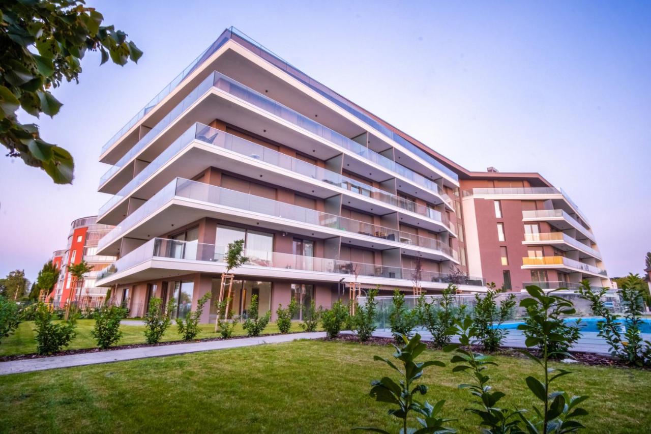 Myflat Coral Beach Apartment Siófok Zewnętrze zdjęcie